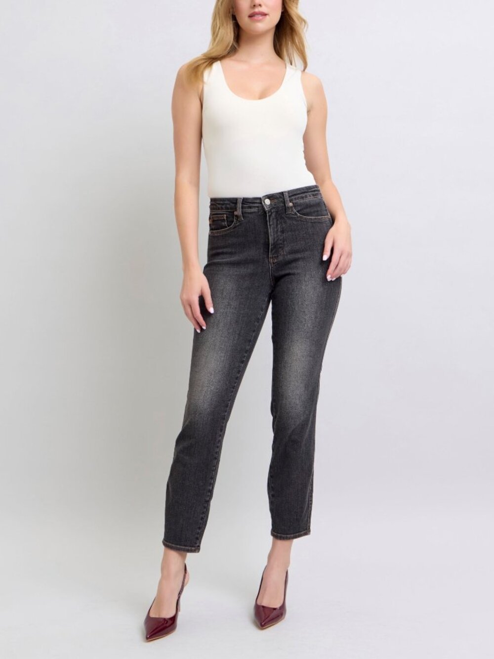 Judy Blue Mid Rise Black Tummy Control Slim Jeans Inseam 29"